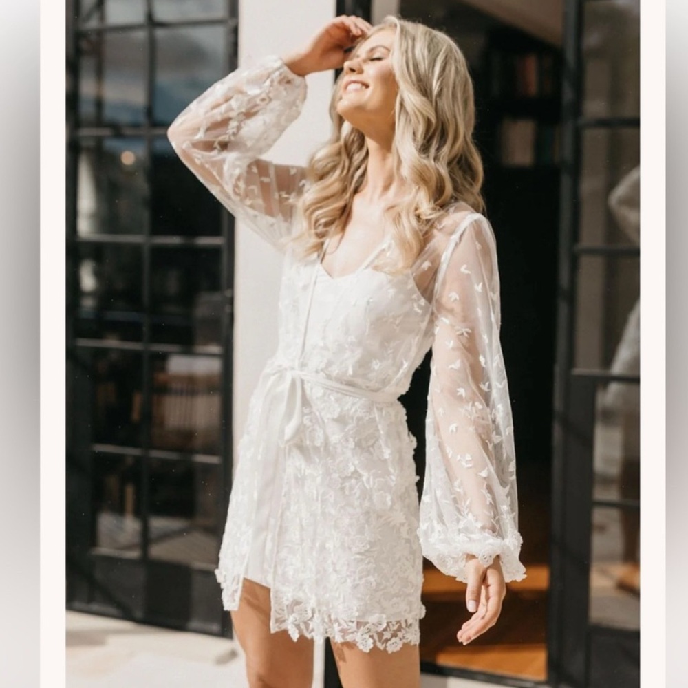 S/M Le Rose Maya Lace Bridal Robe in White / Ivory